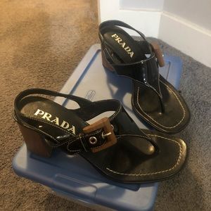 Prada patent leather sandals: 37.5